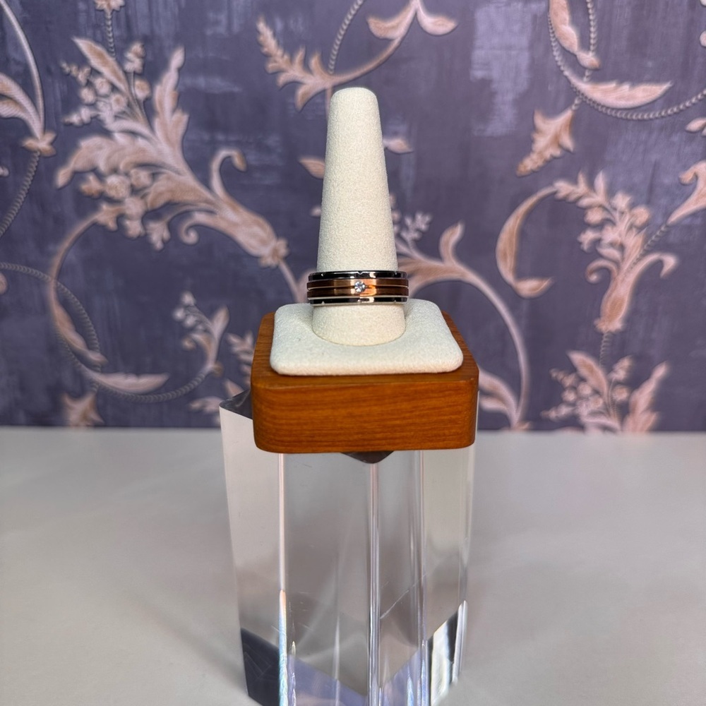 Vintage Estate Men's Two Toned Ring With Rhinestone Size 11.5 Lot D56